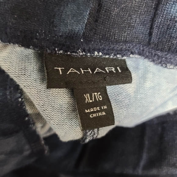 2pc Tahari Lounge Set D - Picture 7 of 8